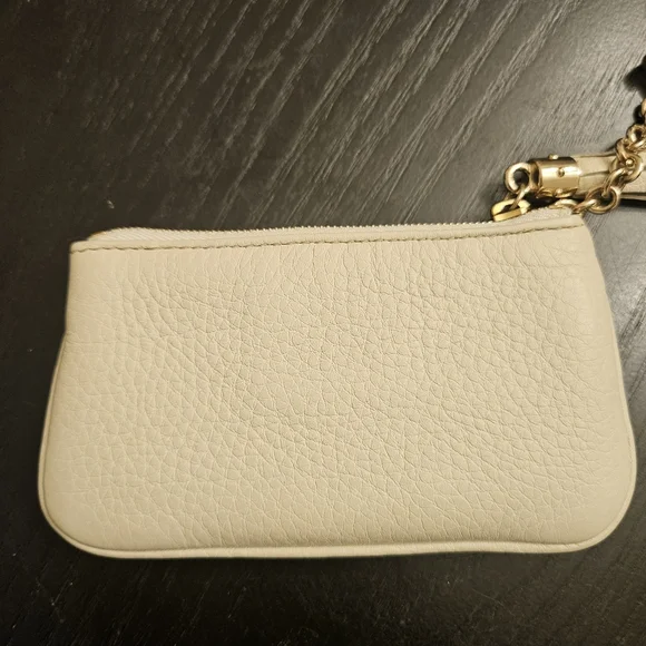 Gucci Soho Leather Tassel Key Pouch Cream GG Logo Authentic - Picture 2 of 11